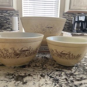 (3)Vintage Pyrex Cinderella Bowls Forest Fancies Mushroom